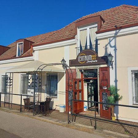 Centrum Panzio Szentendre Bagian luar foto