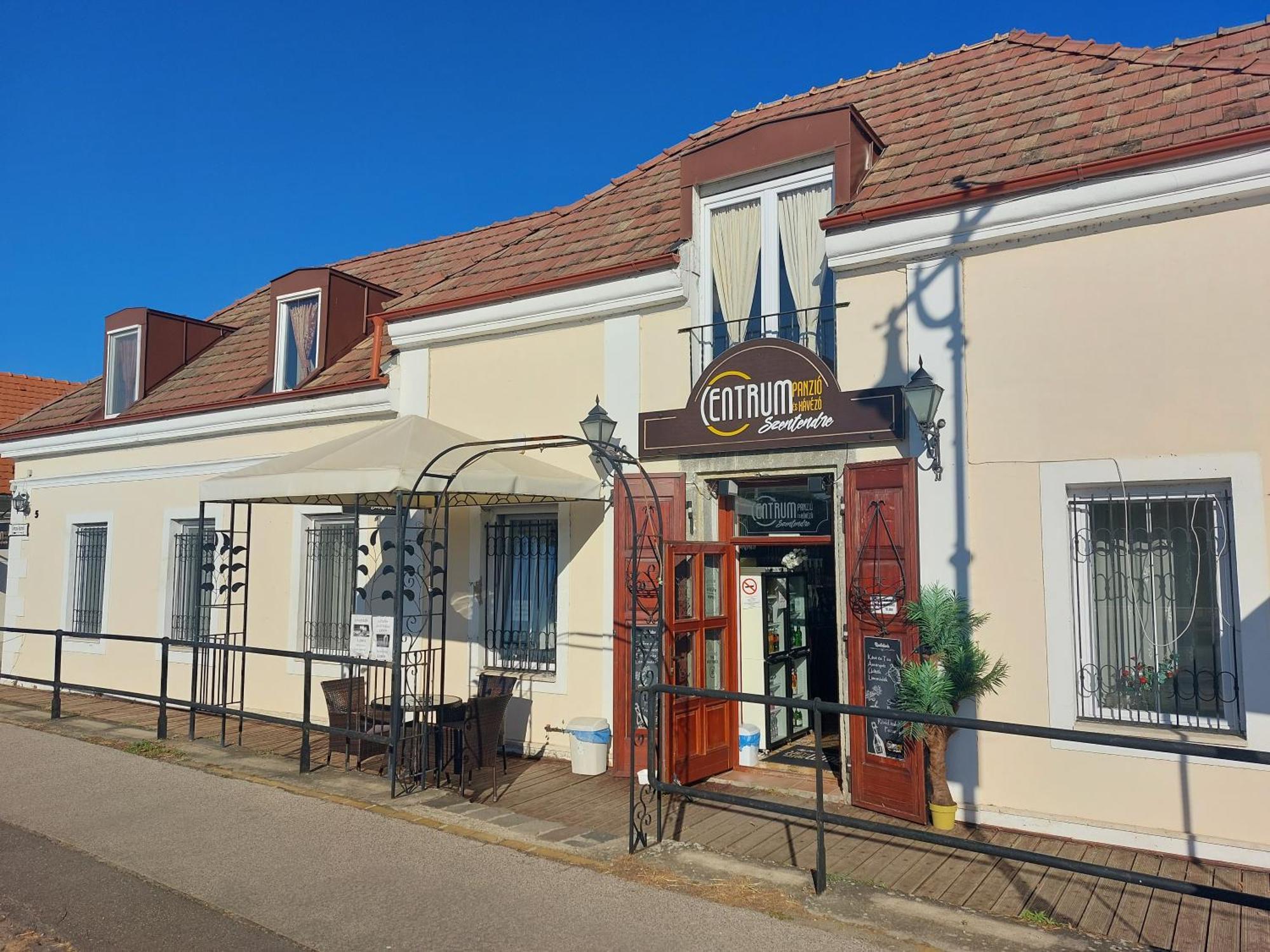 Centrum Panzio Szentendre Bagian luar foto